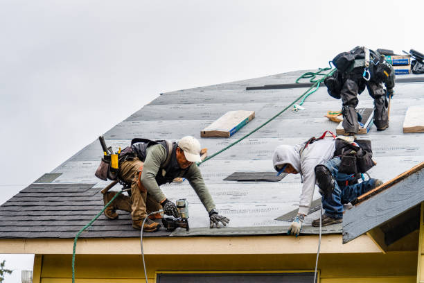 Professional Gutter Installation technician working in Peachtree Corners, GA